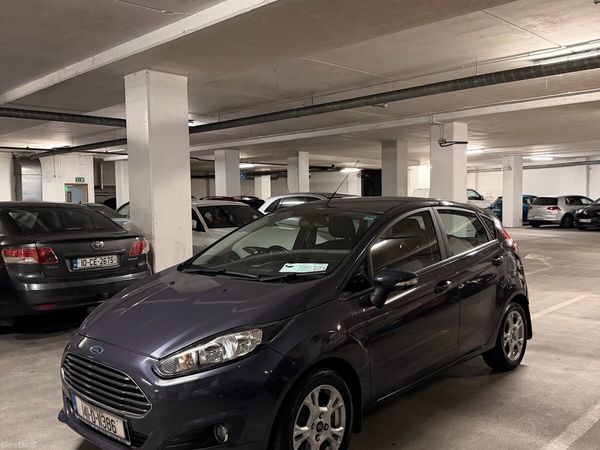 Ford Fiesta Hatchback, Petrol, 2014, Blue