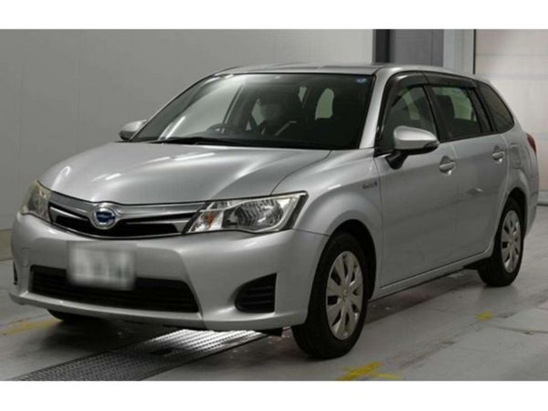 Toyota Corolla Estate, Petrol Hybrid, 2015, Silver