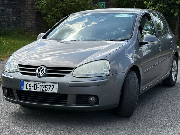 Volkswagen Golf Hatchback, Petrol, 2009, Grey