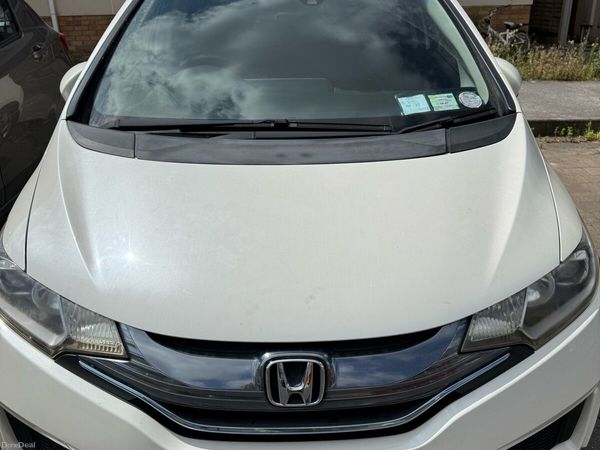 Honda Fit Hatchback, Petrol Hybrid, 2015, White
