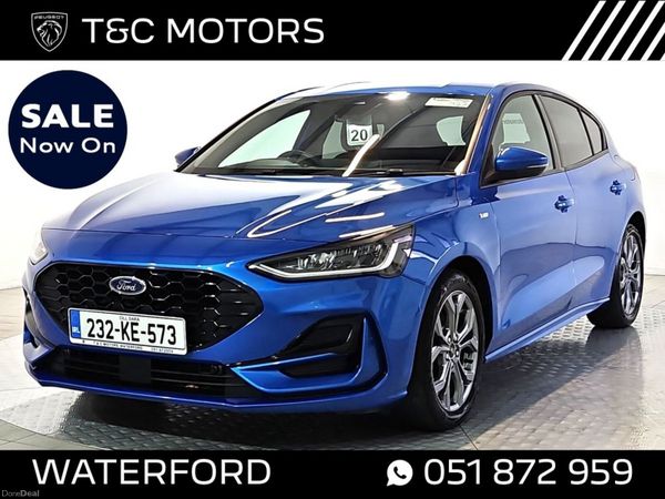 Ford Focus Hatchback, Petrol, 2023, Blue