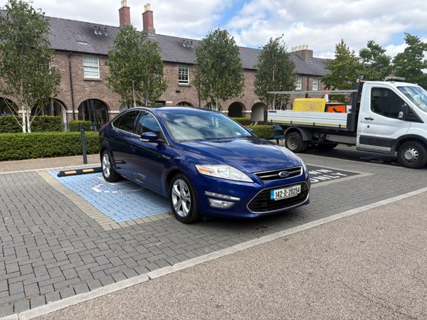 Ford Mondeo Hatchback, Diesel, 2014, Blue
