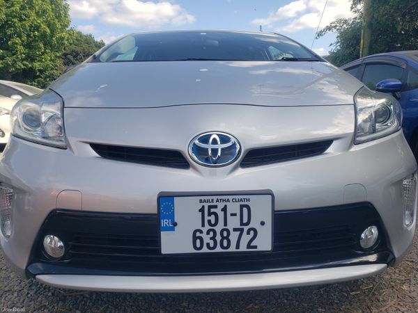 Toyota Prius Hatchback, Petrol Hybrid, 2015, White