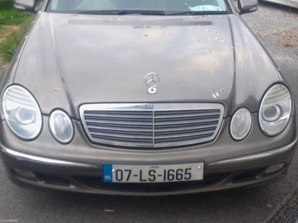 Mercedes-Benz E-Class Saloon, Diesel, 2007, Grey