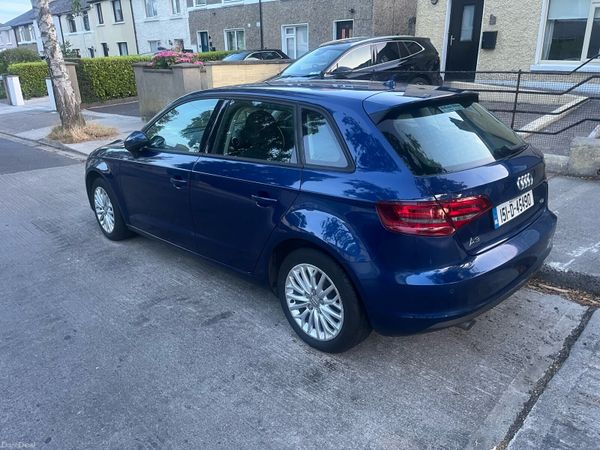 Audi A3 Hatchback, Diesel, 2015, Blue
