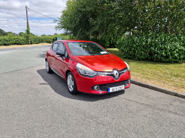 Renault Clio Hatchback, Petrol, 2016, Red