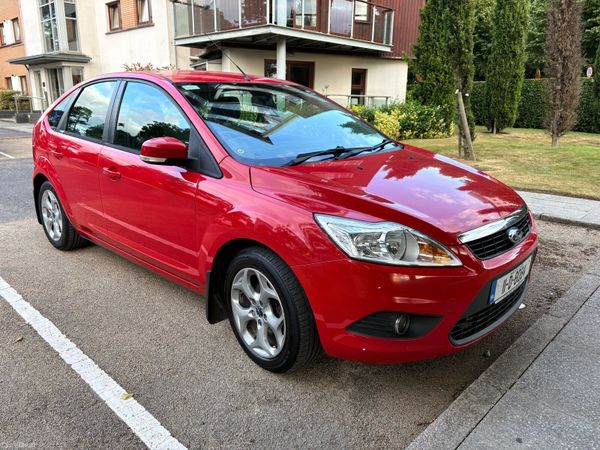 Ford Focus Hatchback, Diesel, 2011, Red