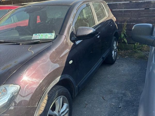 Nissan Qashqai Hatchback, Diesel, 2013, Black