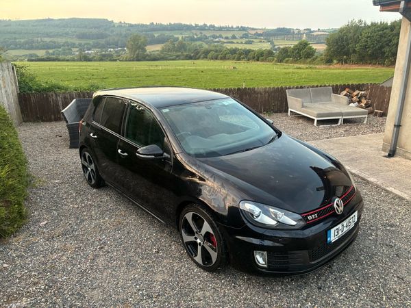 Volkswagen Golf Hatchback, Petrol, 2013, Black