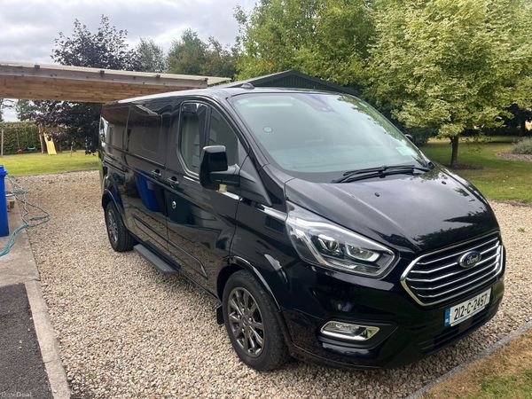 Ford Tourneo MPV, Diesel, 2021, Black