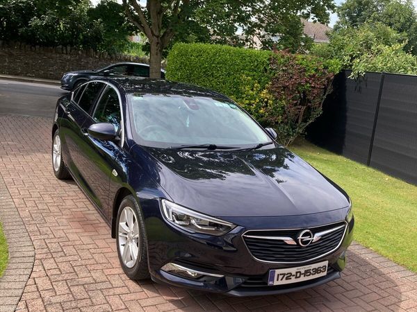 Opel Insignia Hatchback, Petrol, 2017, Blue