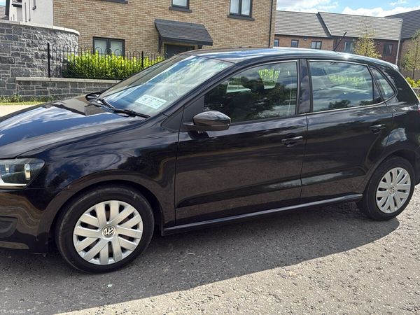 Volkswagen Polo Hatchback, Petrol, 2012, Black