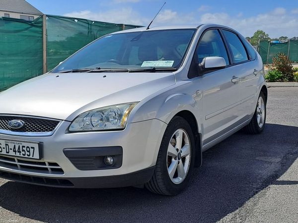 Ford Focus Hatchback, Petrol, 2006, Silver