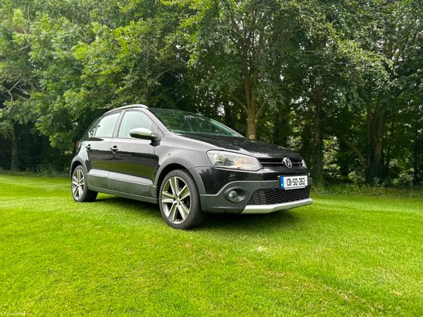 Volkswagen Polo Hatchback, Diesel, 2013, Black