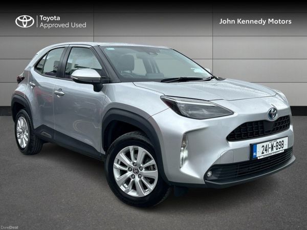 Toyota Yaris Cross Hatchback, Petrol Hybrid, 2024, Grey