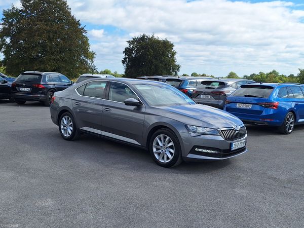 Skoda Superb Saloon, Diesel, 2023, Grey