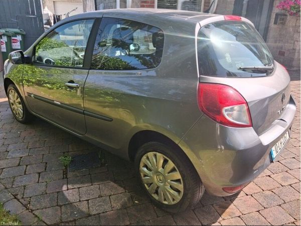 Renault Clio Hatchback, Ethanol Petrol, 2010, Grey