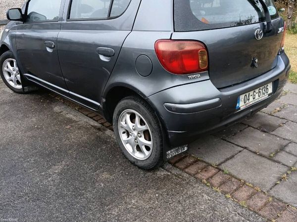 Toyota Yaris Hatchback, Petrol, 2004, Blue