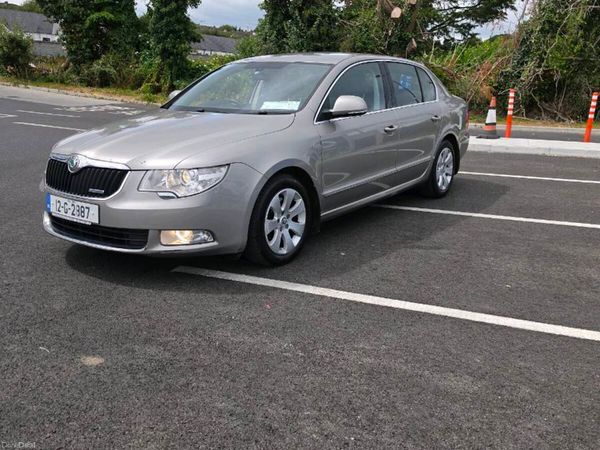 Skoda Superb Saloon, Diesel, 2012, Beige