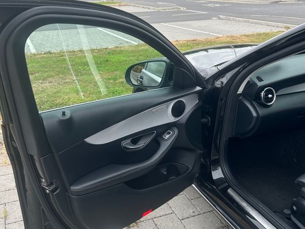 Mercedes-Benz C-Class Saloon, Diesel, 2019, Black