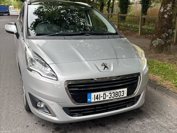 Peugeot 5008 MPV, Diesel, 2014, Silver