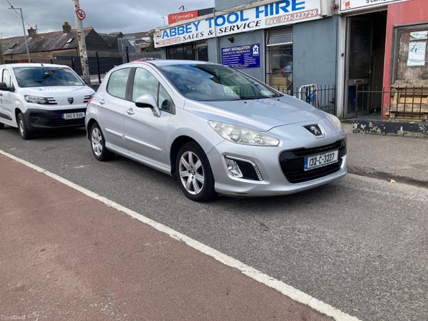 Peugeot 308 Hatchback, Diesel, 2013, Silver