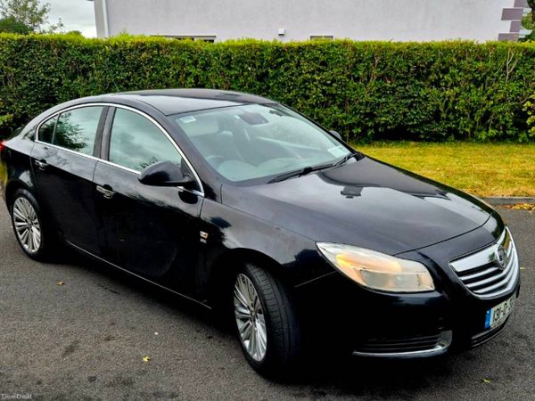 Vauxhall Insignia Hatchback, Diesel, 2013, Black
