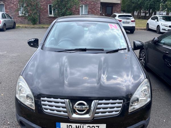 Nissan Qashqai Hatchback, Diesel, 2010, Black