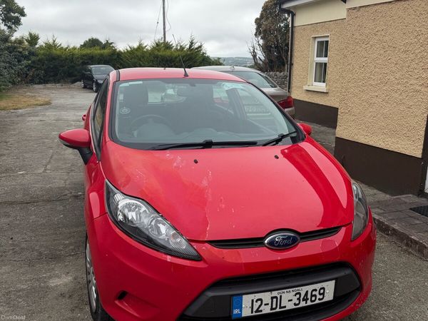 Ford Fiesta Hatchback, Petrol, 2012, Red