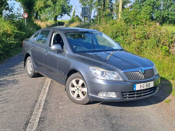 Skoda Octavia Hatchback, Diesel, 2011, Grey