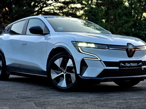 Renault Megane Hatchback, Electric, 2023, White
