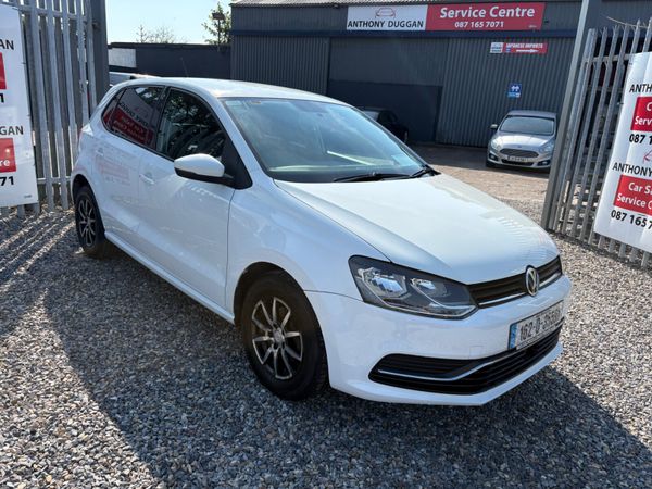 Volkswagen Polo Hatchback, Petrol, 2016, White