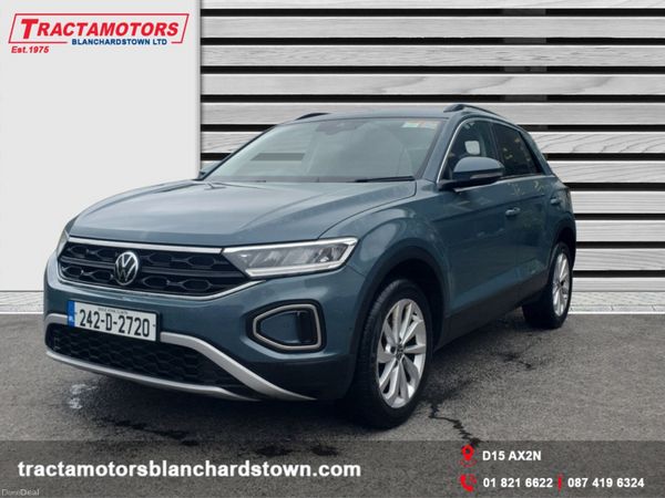 Volkswagen T-Roc SUV, Petrol, 2024, Blue