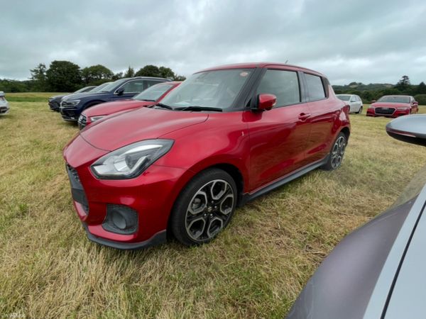 Suzuki Swift Hatchback, Petrol, 2020, Red