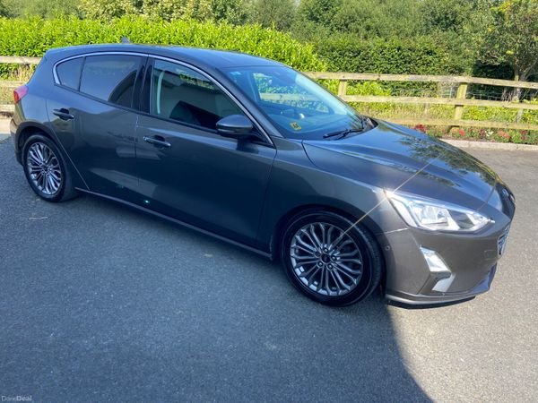 Ford Focus Hatchback, Diesel, 2019, Grey
