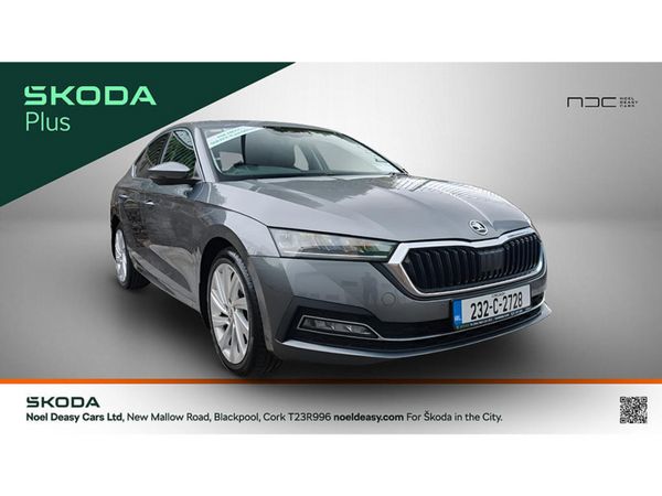 Skoda Octavia Saloon, Petrol, 2023, Grey