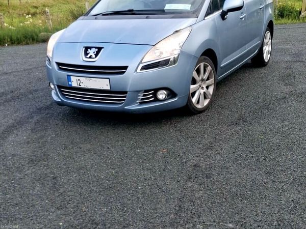 Peugeot 5008 MPV, Diesel, 2012, Blue