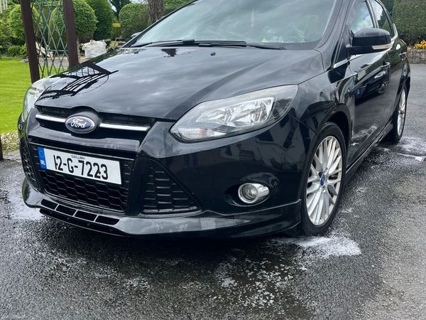 Ford Focus Hatchback, Diesel, 2012, Black