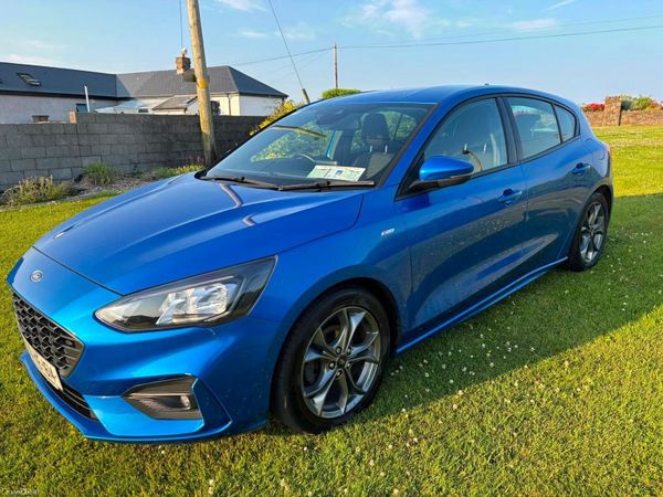 Ford Focus Hatchback, Diesel, 2020, Blue