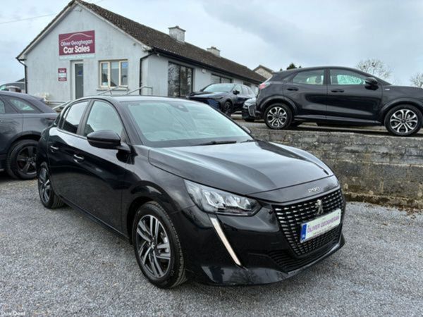 Peugeot 208 Hatchback, Petrol, 2021, Black