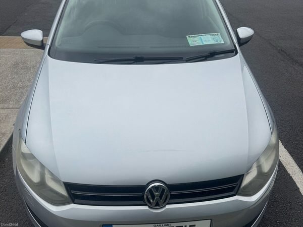 Volkswagen Polo Hatchback, Petrol, 2013, Silver