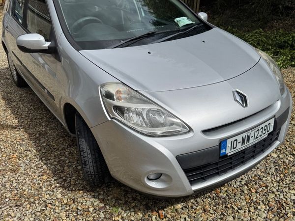 Renault Clio Hatchback, Petrol, 2010, Silver