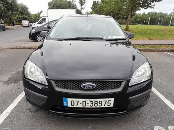 Ford Focus Hatchback, Petrol, 2007, Black