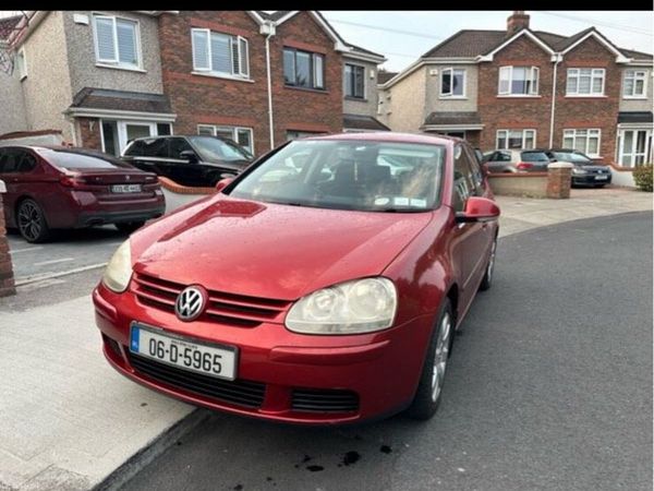 Volkswagen Golf Hatchback, Petrol, 2006, Red