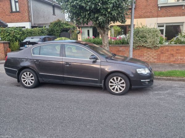 Volkswagen Passat Saloon, Diesel, 2008, Brown