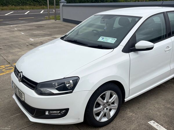 Volkswagen Polo Hatchback, Petrol, 2011, White