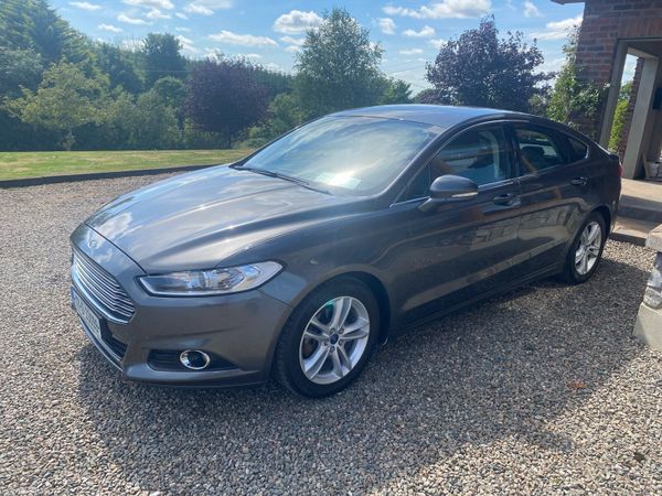 Ford Mondeo Hatchback, Diesel, 2017, Grey