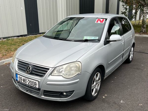 Volkswagen Polo Hatchback, Diesel, 2009, Silver