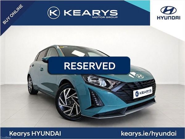 Hyundai i20 Hatchback, Petrol, 2024, Green