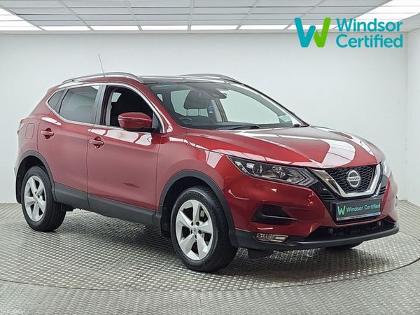 Nissan Qashqai MPV, Petrol, 2020, Red